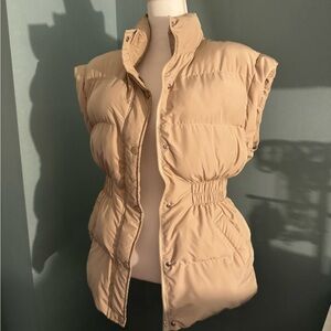 EUC Basic Beige Oversized Boxy Puffer Vest Small